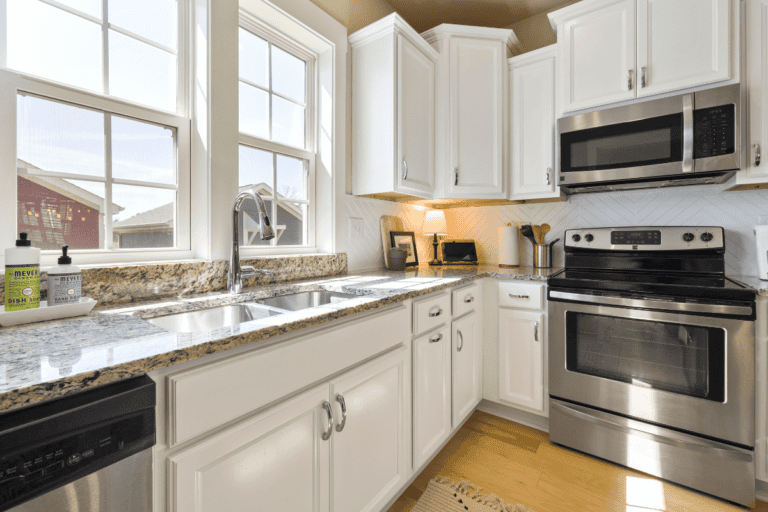 Kitchen A clean kitchen is a pest free kitchen, ensuring the highest quality of cleanliness.